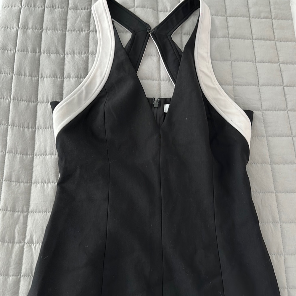 Elizabeth and James white dress with black lining